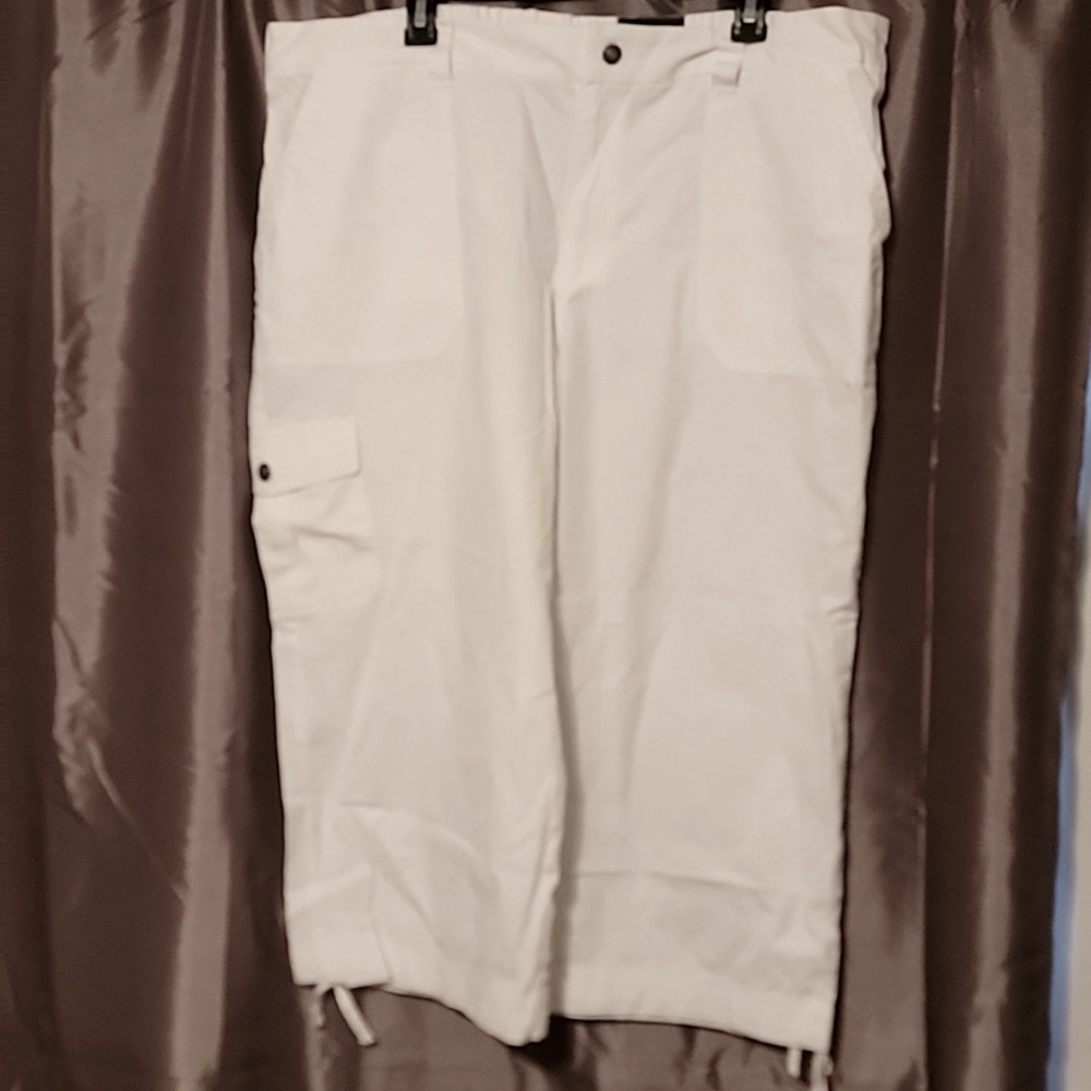 XXL Basic Edition white stretch capris